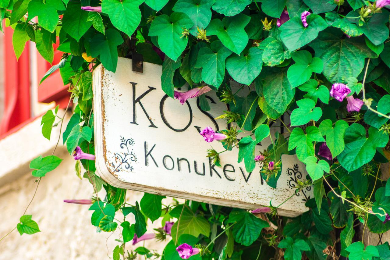 Koesem Konukevi Alaçatı Exterior photo